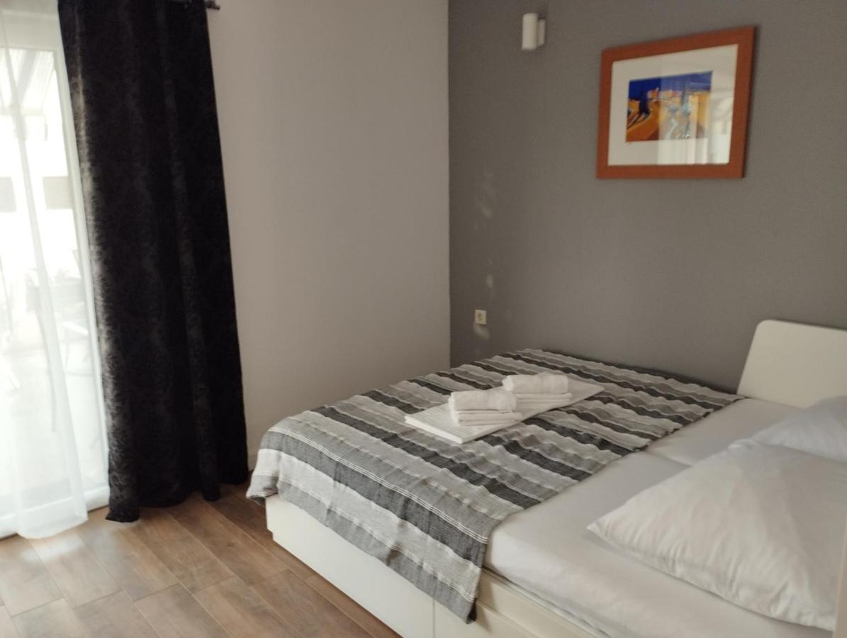 Apartmani Kujundzic Duće Exteriör bild