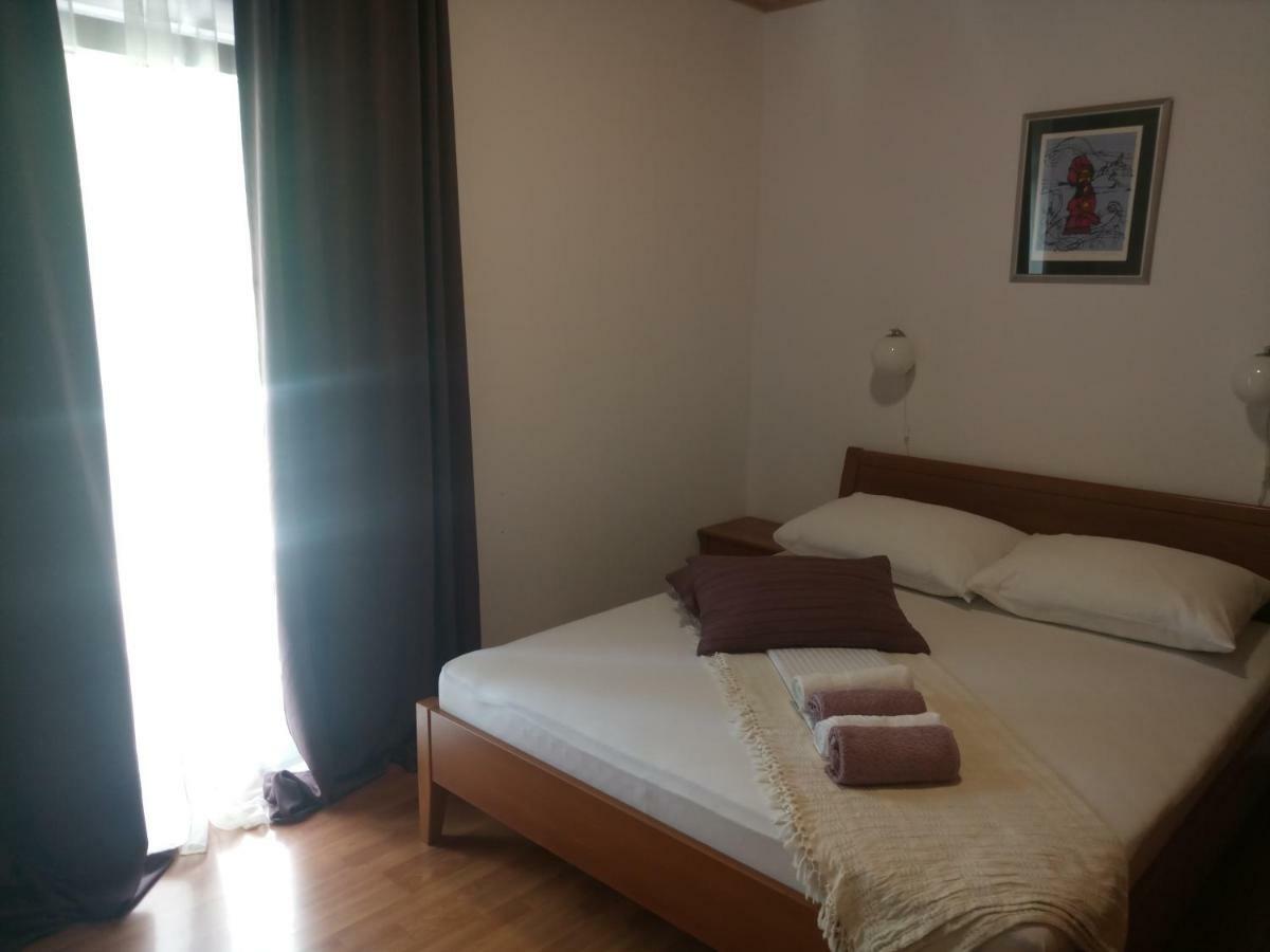 Apartmani Kujundzic Duće Exteriör bild